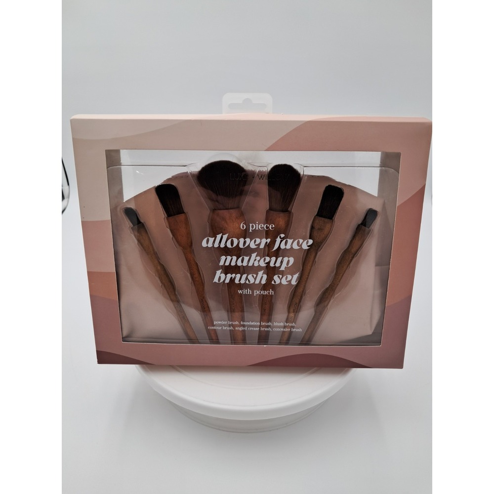 Luxe + Willow 6 Piece All Over Makeup Brush‎ Set & Makeup Carrying Case